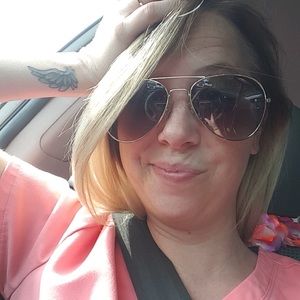 Meet your Posher, Alison